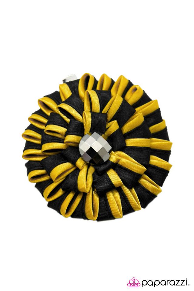 Paparazzi ♥ Candy Striper - Yellow ♥ Hair Clip