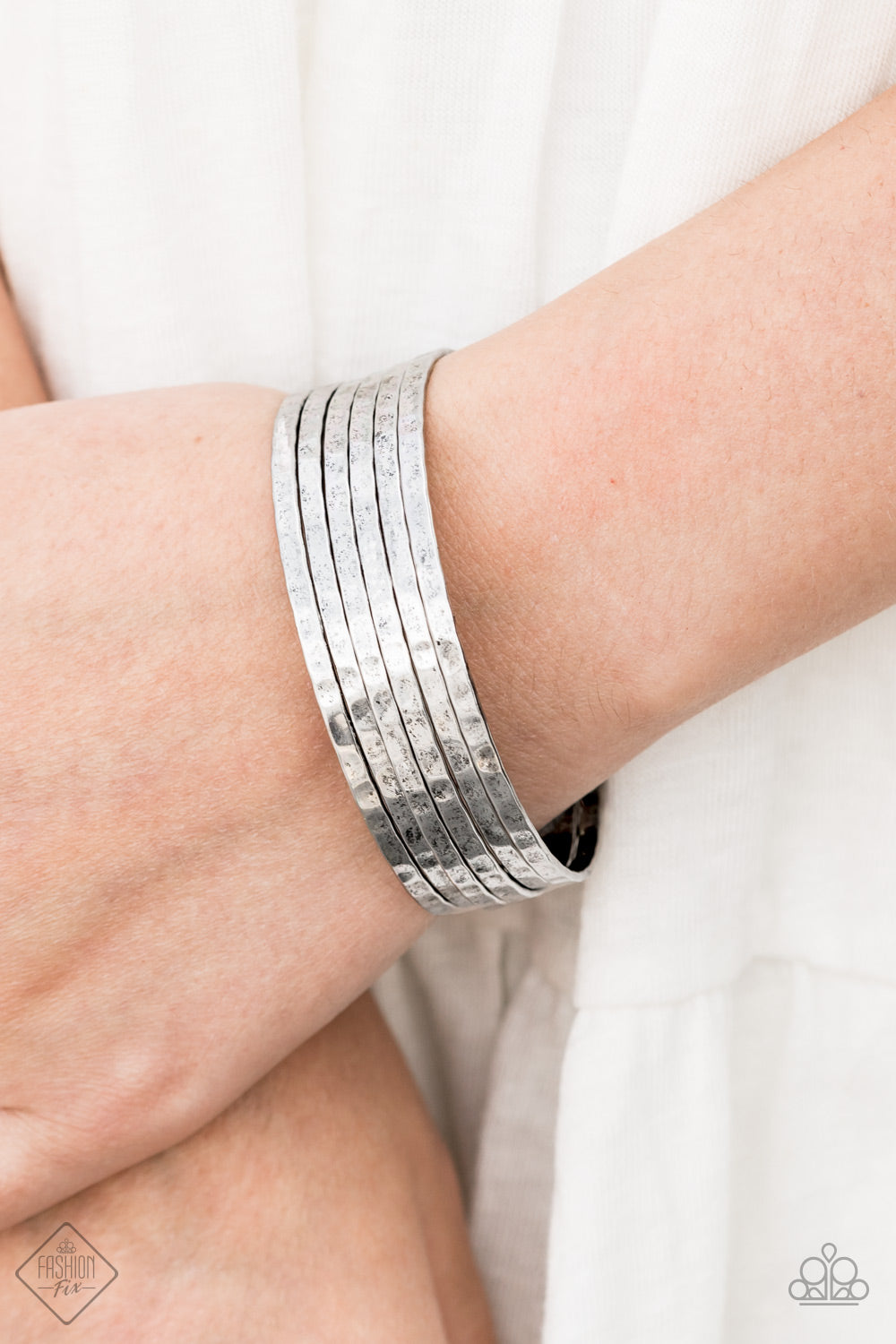 Paparazzi ♥ BAUBLE-Headed - Silver ♥  Bracelet