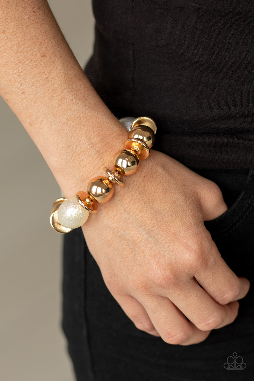 Paparazzi ♥ Big League Luster - Gold ♥  Bracelet