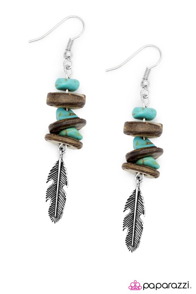 Paparazzi ♥ Shake A Tail Feather - Blue ♥ Earrings