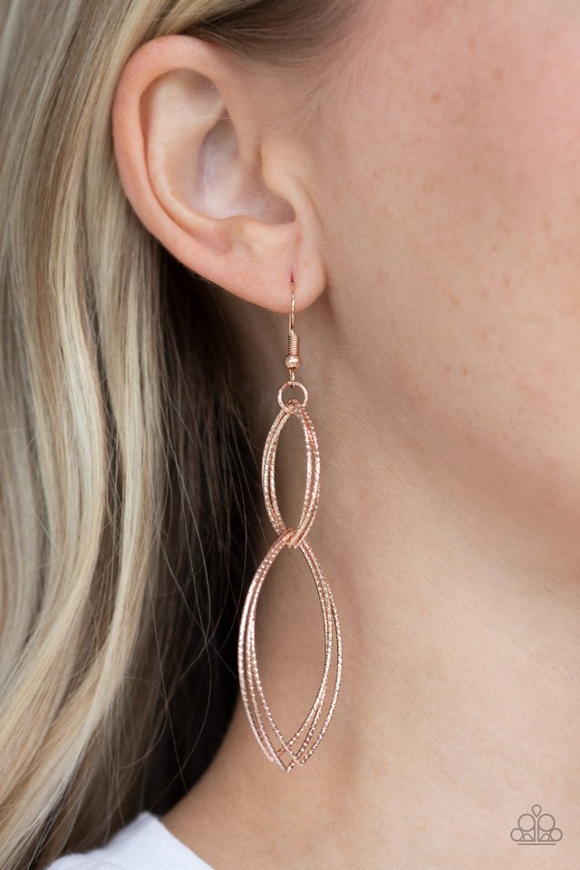 Paparazzi ♥ Endless Echo - Rose Gold ♥ Earrings