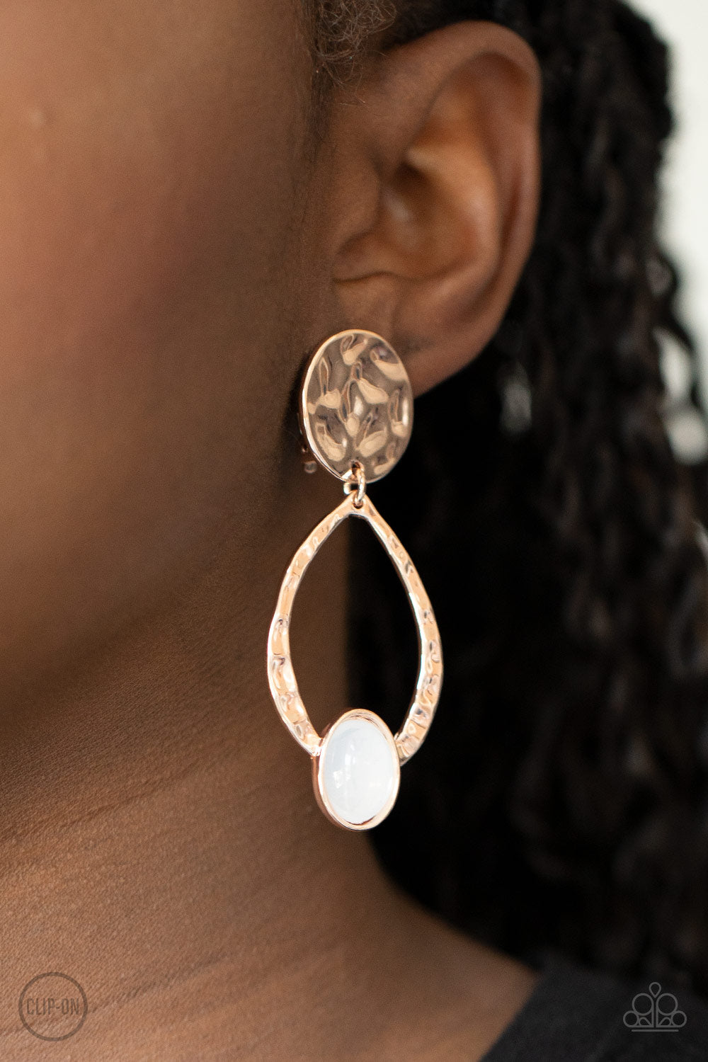 Paparazzi ♥ Opal Obsession - Rose Gold ♥  Clip-On