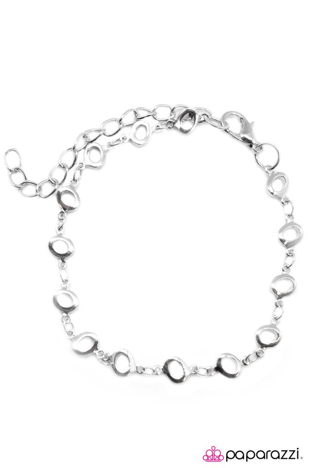 Paparazzi ♥ Time Of Your Life - Silver ♥ Bracelet