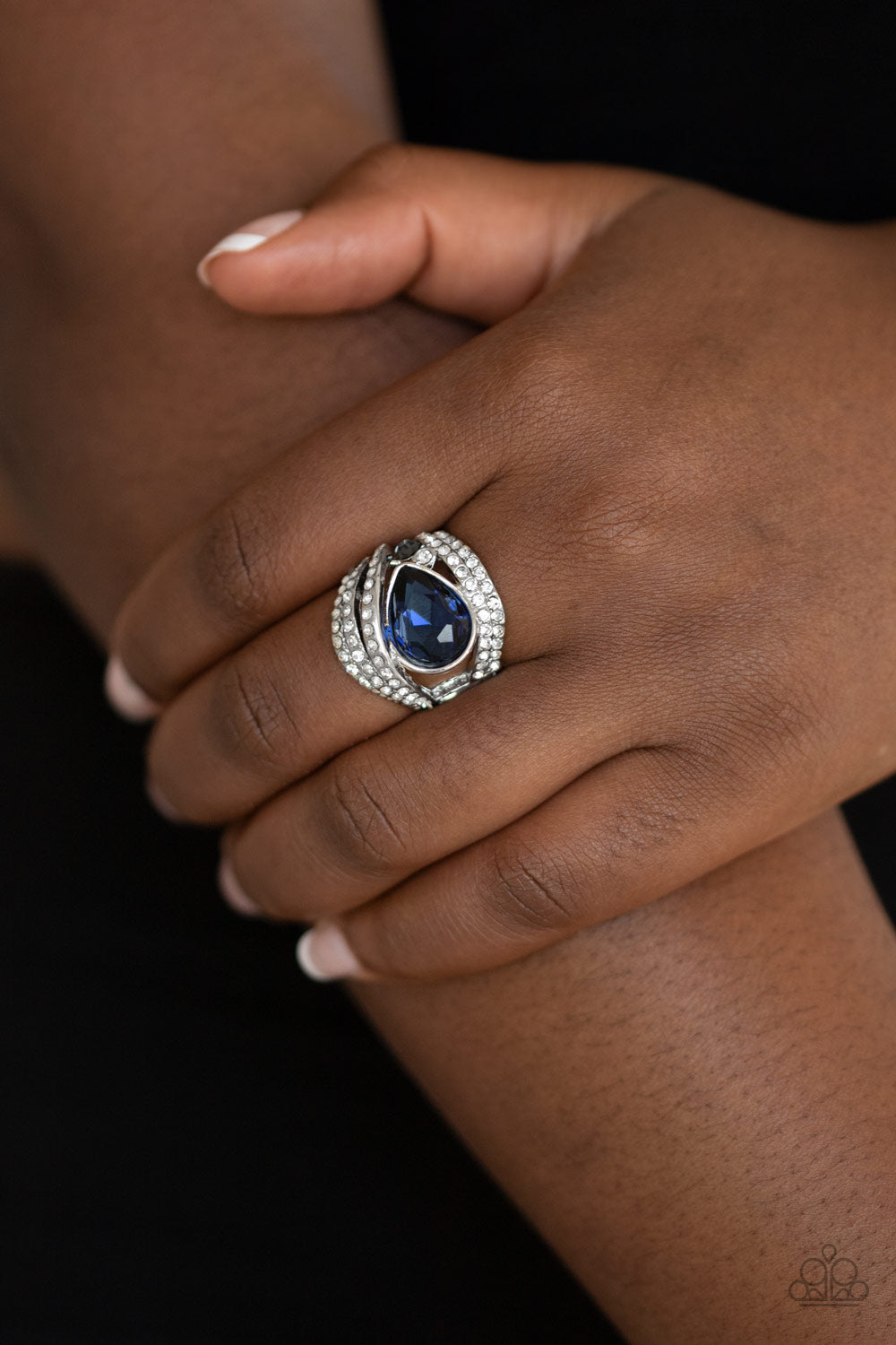 Paparazzi ♥ Stepping Up The Glam - Blue ♥  Ring