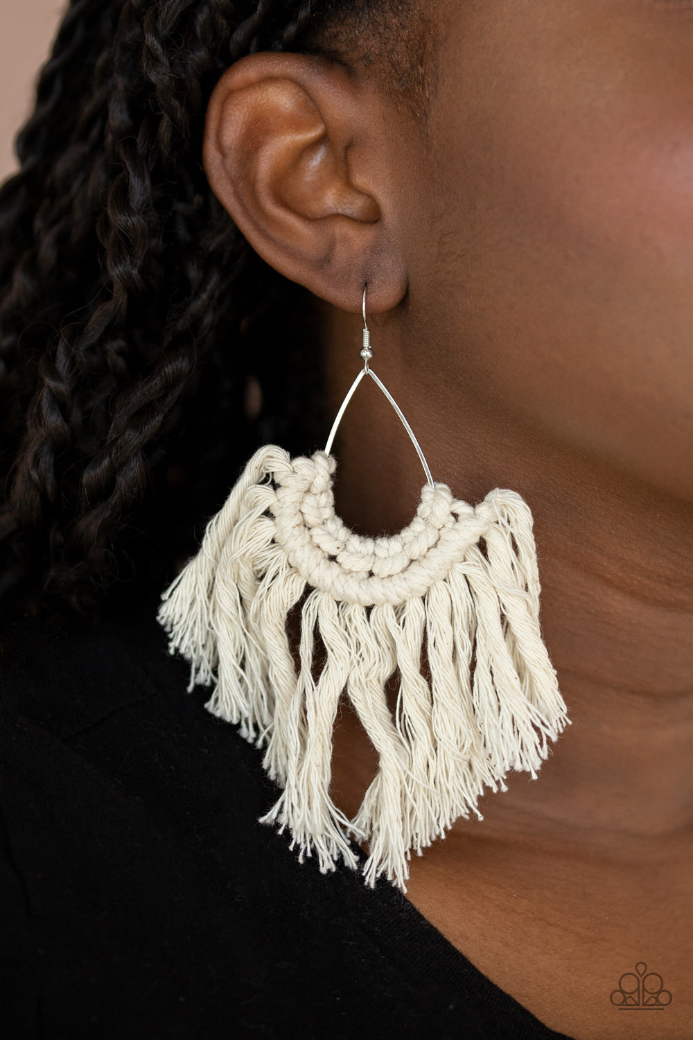 Paparazzi ♥ Wanna Piece Of MACRAME? - White ♥  Earrings
