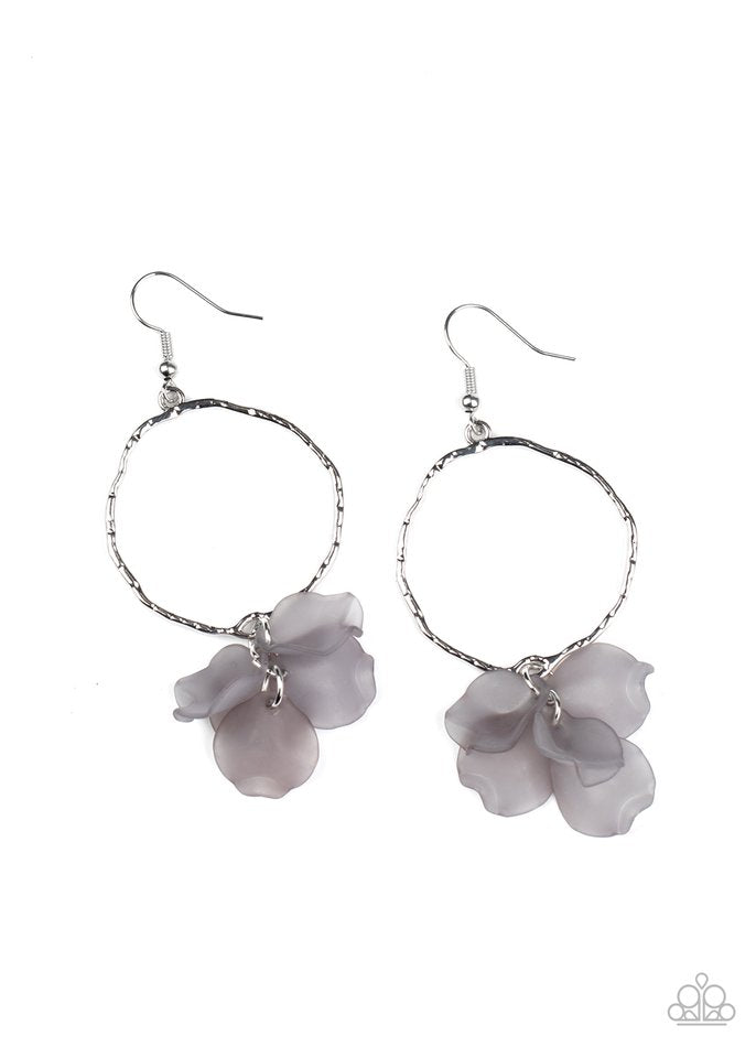 petals-on-the-floor-silver-p5wh-svxx-213xx