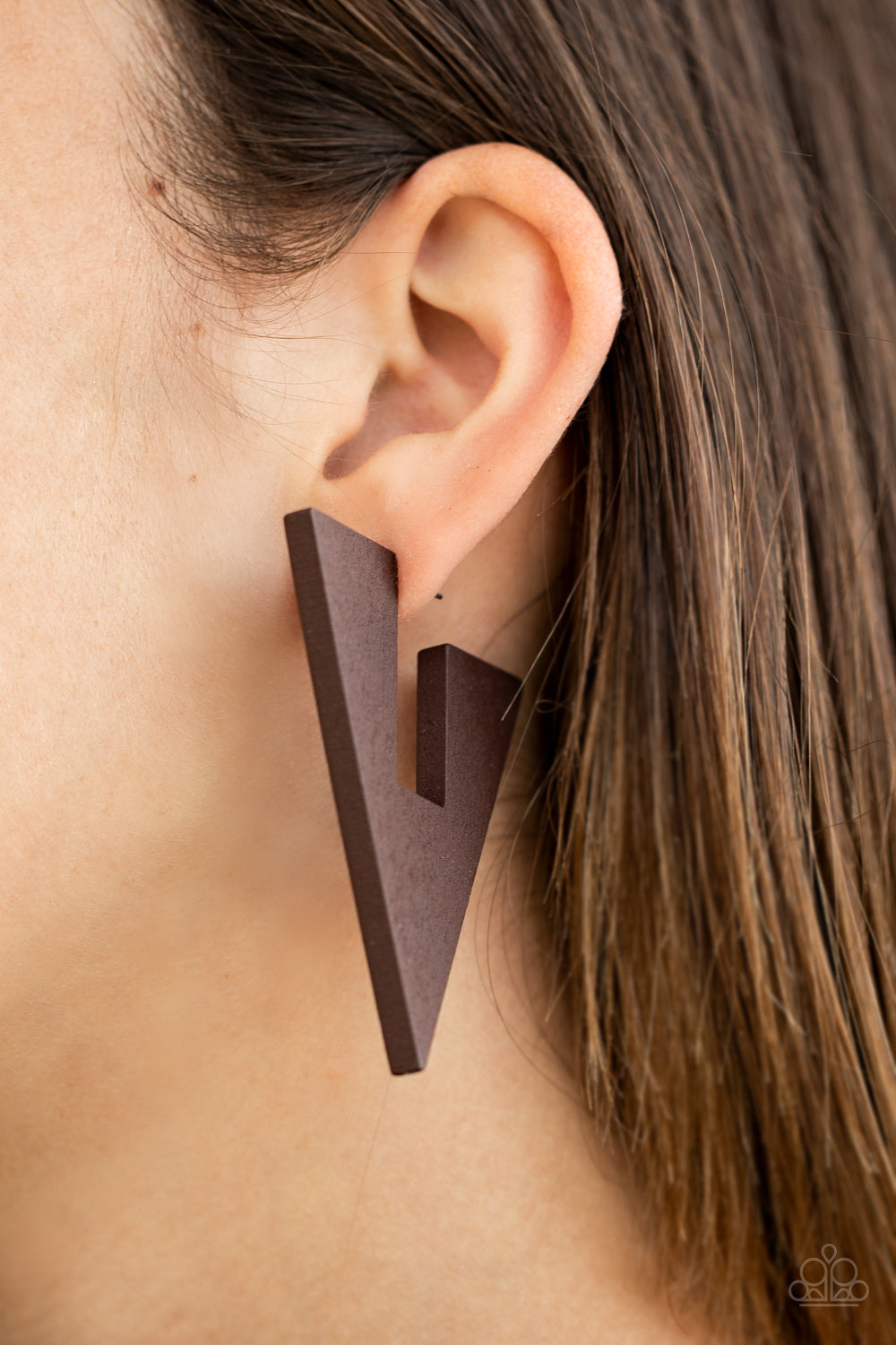 Paparazzi ♥ Boardroom Bravado - Brown ♥  Earrings