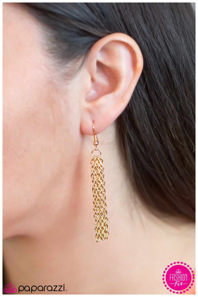 Paparazzi ♥ The Third Wheel - Gold ♥ Necklace
