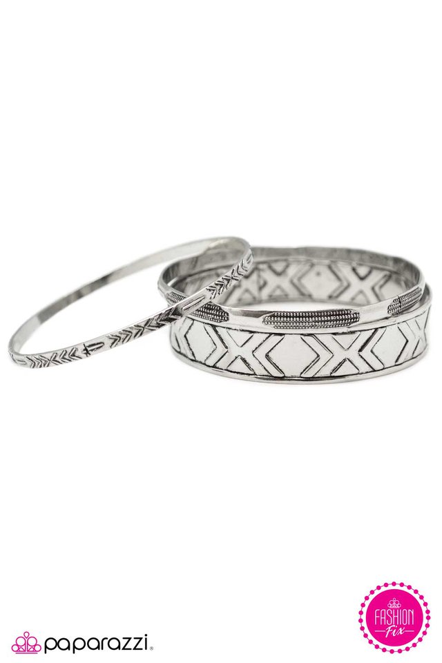 Paparazzi ♥ Vision Quest - Silver ♥ Bracelet