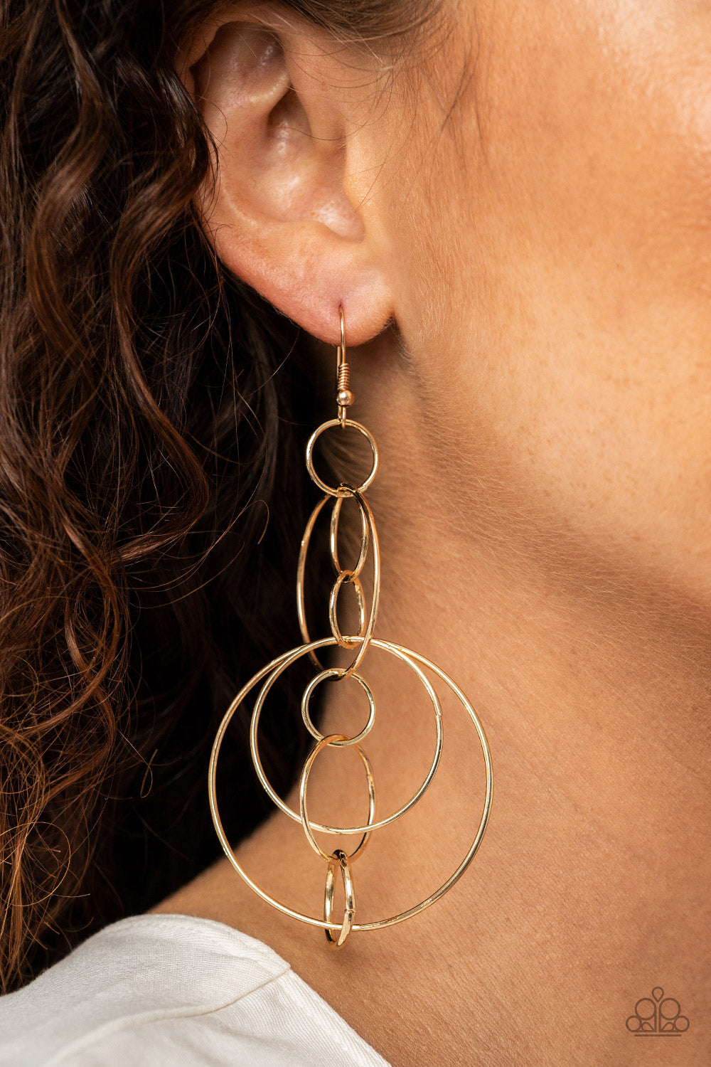 Paparazzi ♥ Running Circles Around You - Gold ♥  Earrings