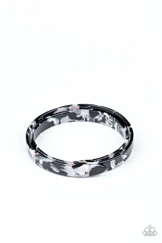 in-the-haute-zone-black-p9st-bkxx-010xx