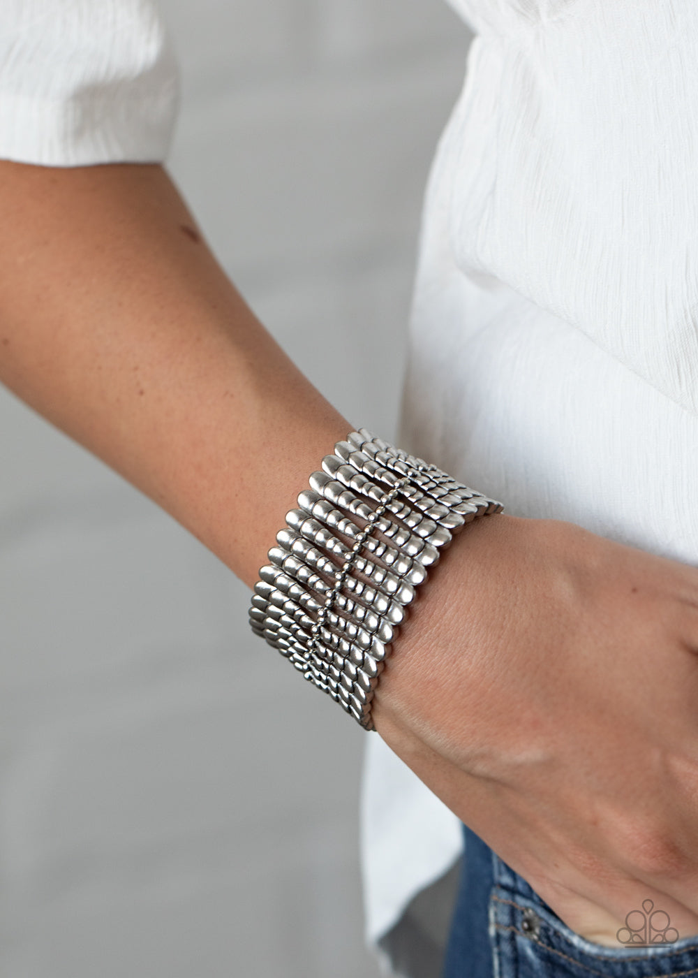 Paparazzi ♥ Level The Field - Silver ♥  Bracelet