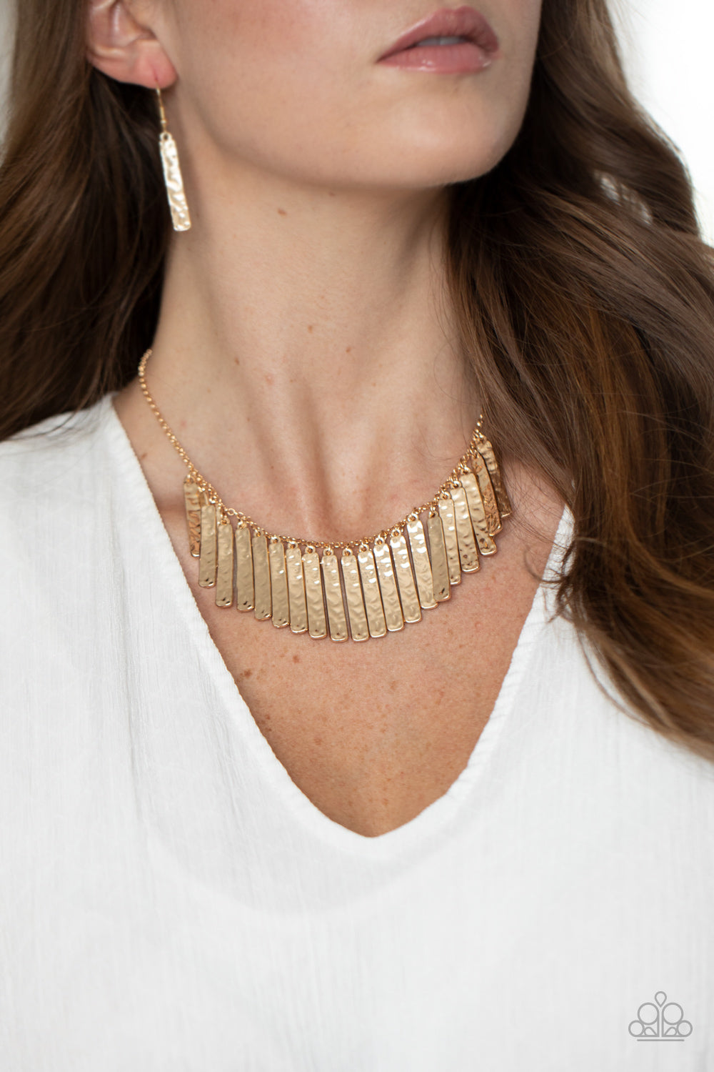 Paparazzi ♥ Metallic Muse - Gold ♥  Necklace