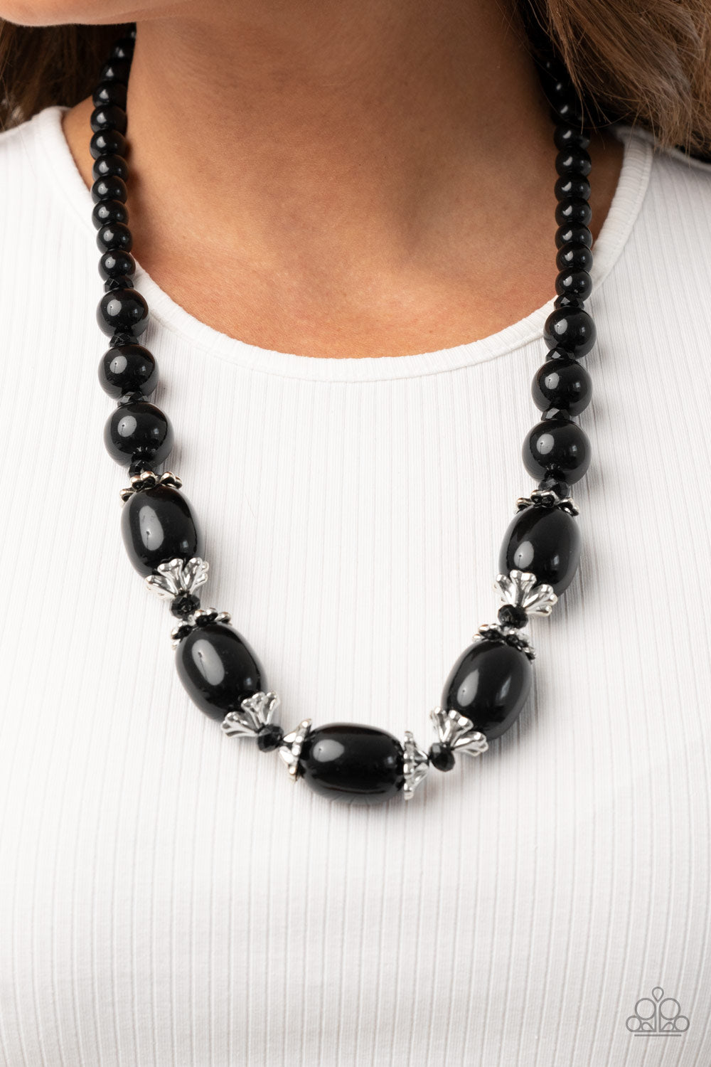 Paparazzi ♥ After Party Posh - Black ♥  Necklace