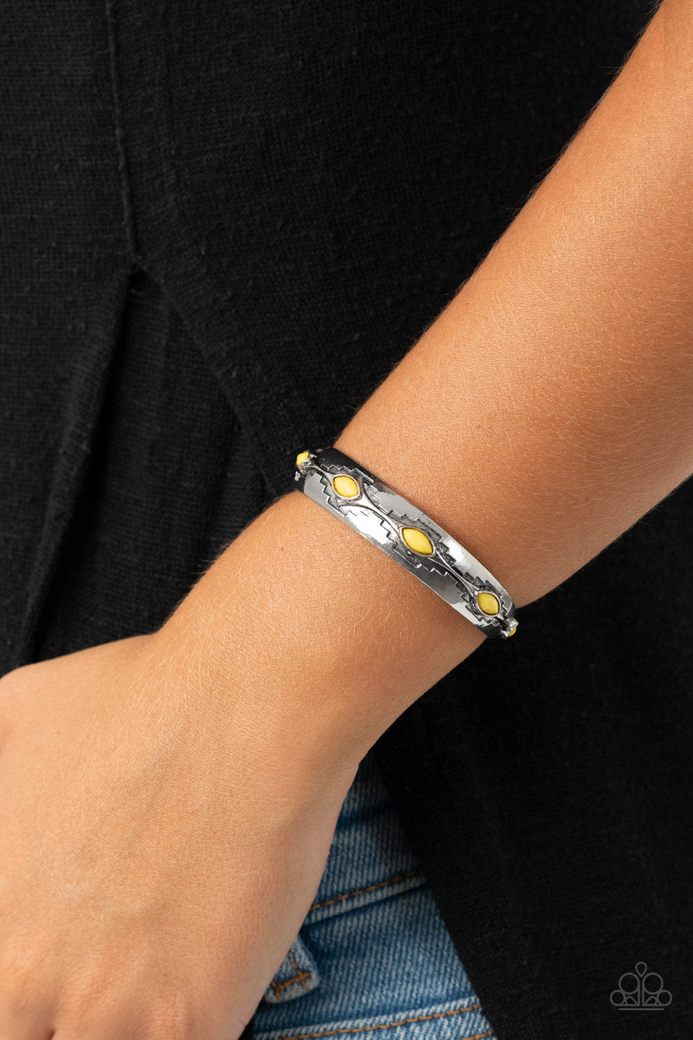 Paparazzi ♥ Santa Fe Scene - Yellow ♥  Bracelet