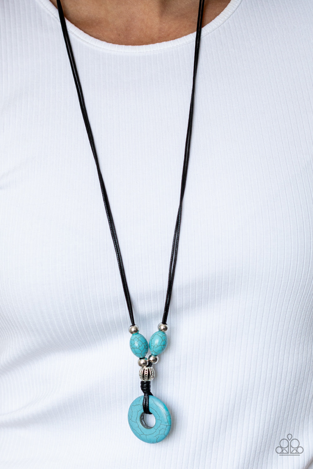 Paparazzi ♥ Middle Earth - Blue ♥  Necklace