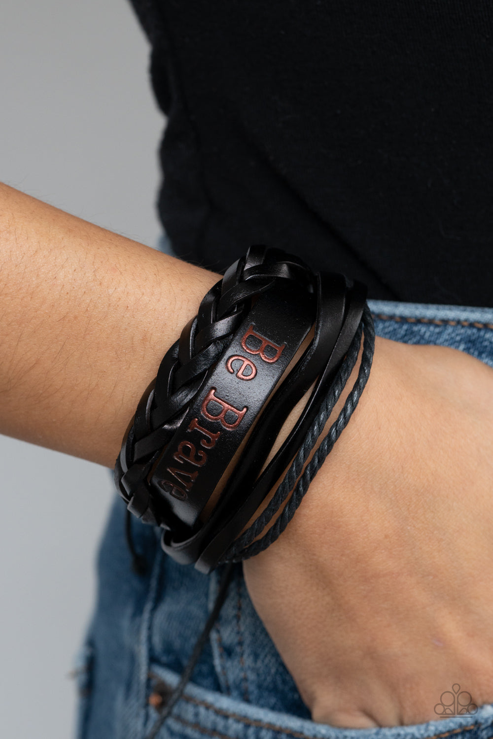 Paparazzi ♥ Brave Soul - Black ♥  Bracelet