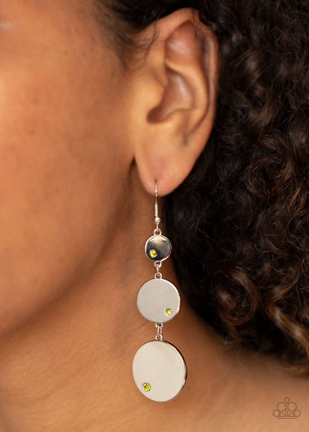 Paparazzi ♥ Poshly Polished - Green ♥  Earrings