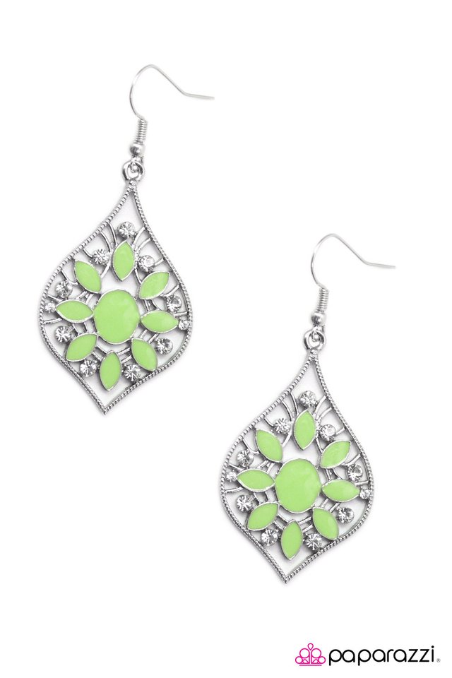 Paparazzi ♥ Ivy League - Green ♥ Earrings