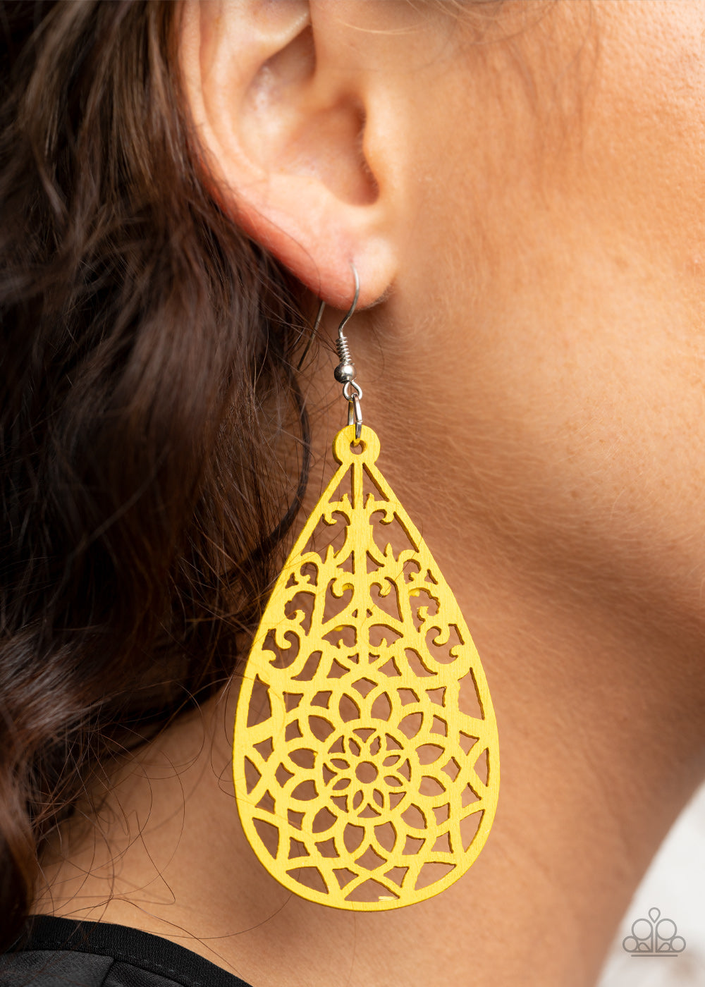 Paparazzi ♥ Seaside Sunsets - Yellow ♥  Earrings