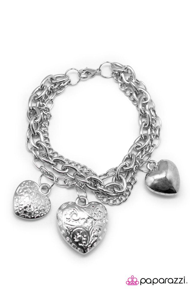 Paparazzi ♥ Where The Heart Is-Silver ♥ Bracelet