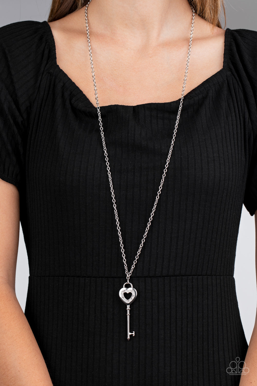 Paparazzi ♥ Unlock Your Heart - White ♥  Necklace