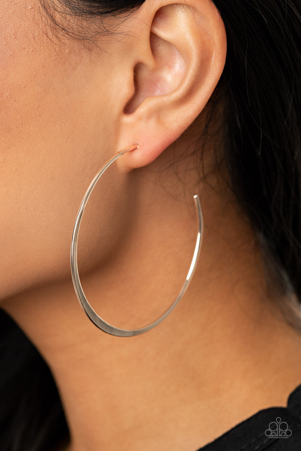 Paparazzi ♥ Dont Lose Your Edge - Silver ♥  Earrings