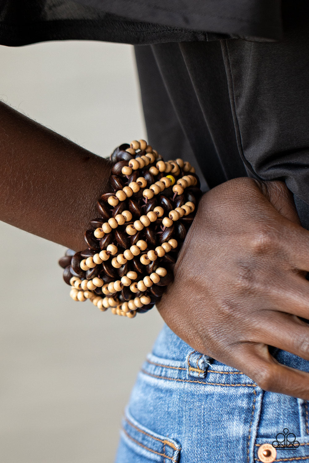 Paparazzi ♥ Cozy in Cozumel - Brown ♥  Bracelet