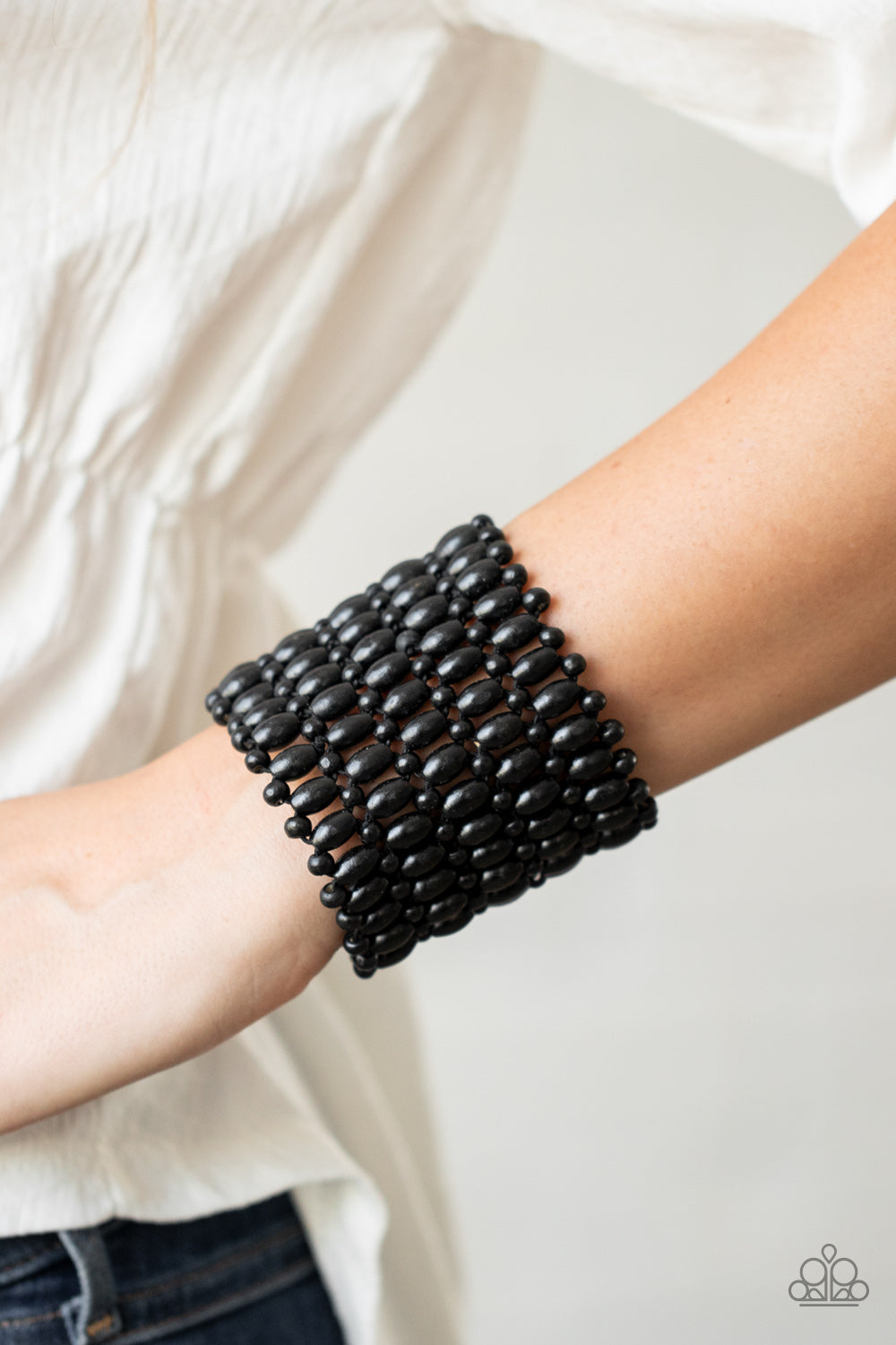 Paparazzi ♥ Way Down In Kokomo - Black ♥  Bracelet