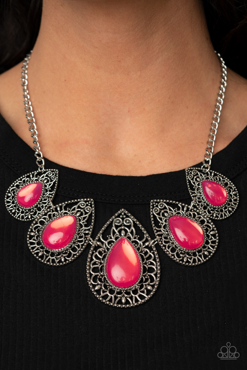 Paparazzi ♥ Opal Auras - Pink ♥  Necklace