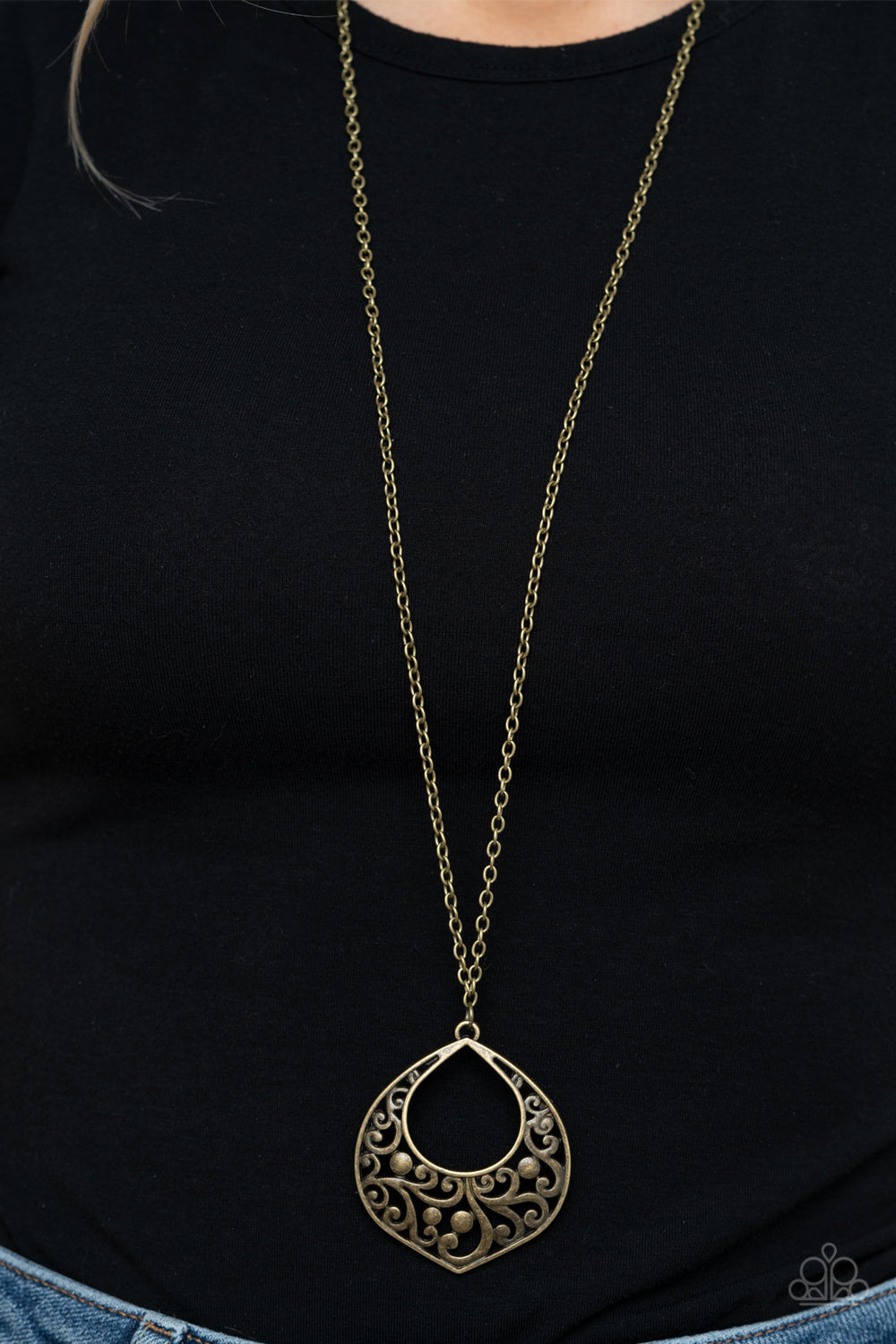 Paparazzi ♥ Venetian Vineyards - Brass ♥  Necklace