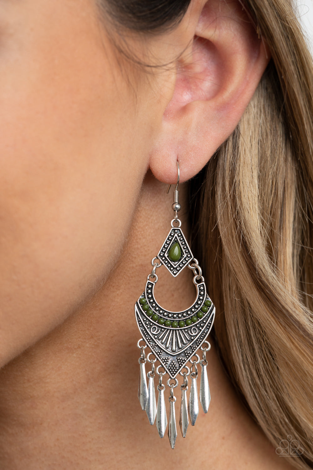 Paparazzi ♥ Trailblazer Beam - Green ♥  Earrings