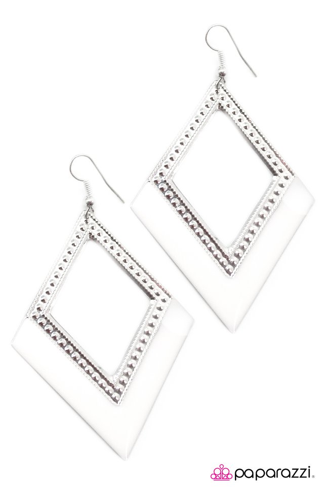 Paparazzi ♥ Go Fly A Kite - White ♥ Earrings