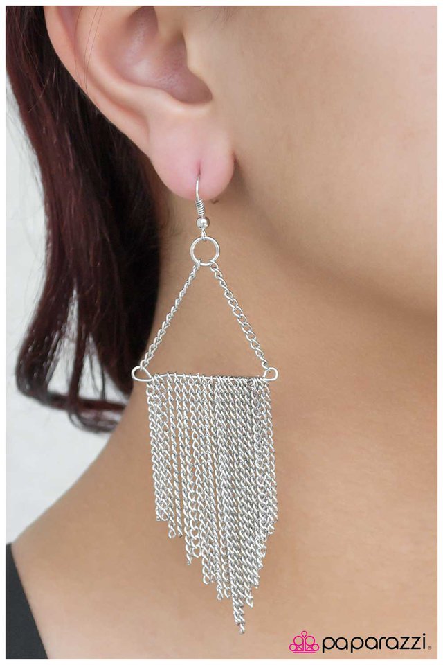 pulling-my-chain-silver-p5in-svxx-021xx