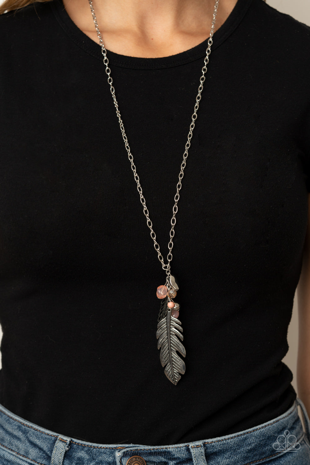 Paparazzi ♥ Feather Flair - Pink ♥  Necklace