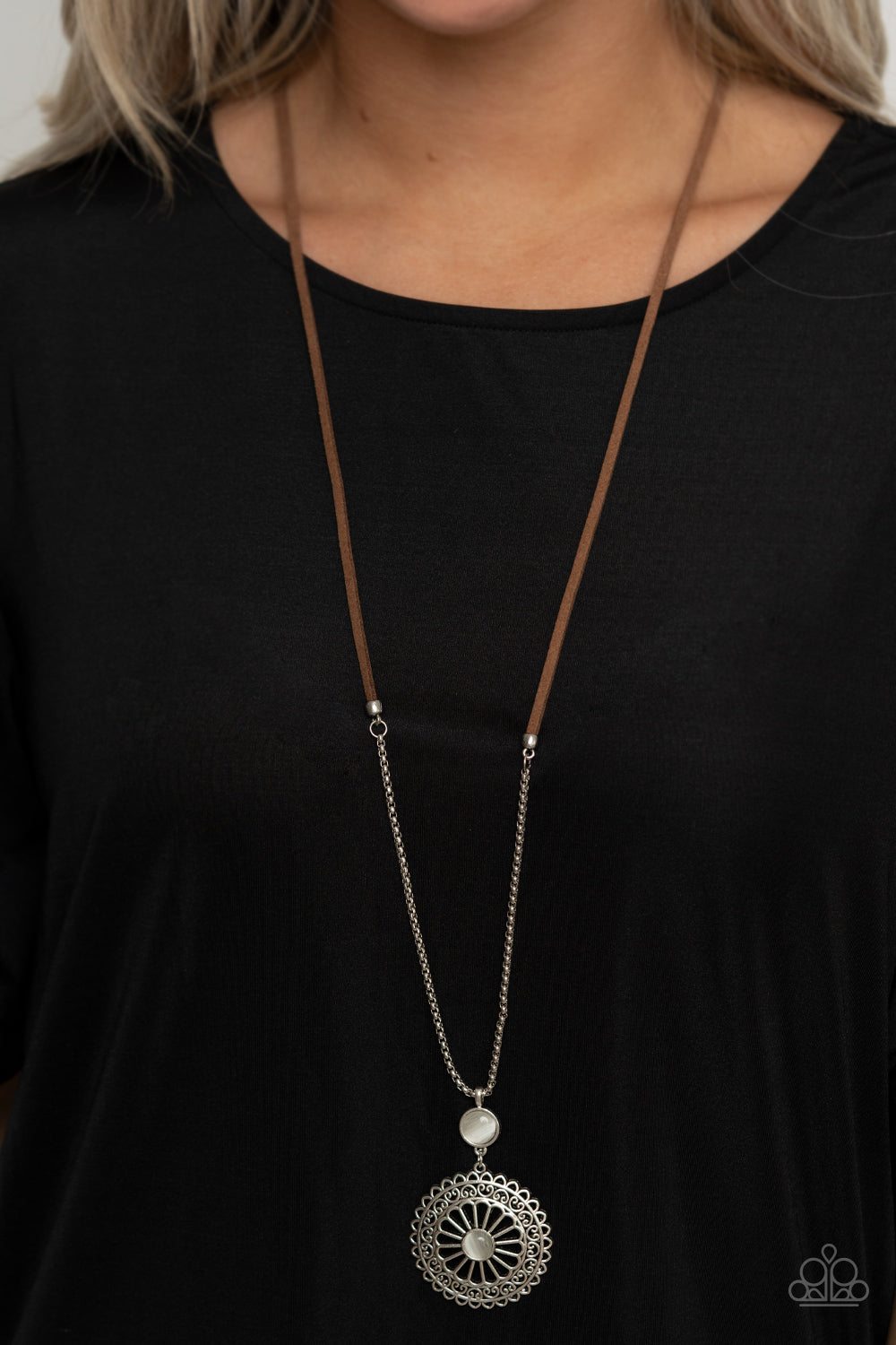 Paparazzi ♥ Where No MANDALA Has Gone Before - White ♥  Necklace