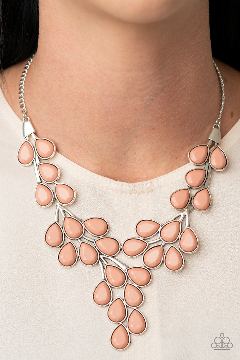 Paparazzi ♥ Eden Deity - Pink ♥  Necklace