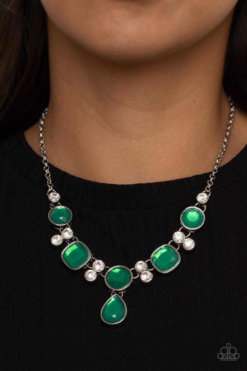 Paparazzi ♥ Crystal Cosmos - Green ♥  Necklace