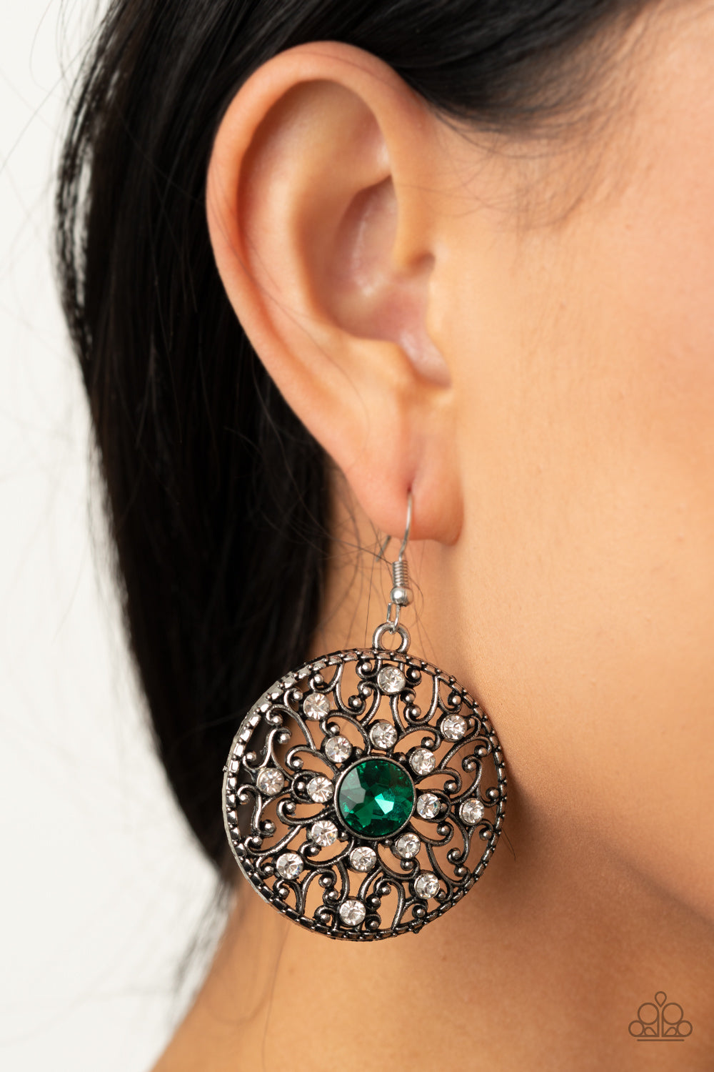Paparazzi ♥ GLOW Your True Colors - Green ♥  Earrings