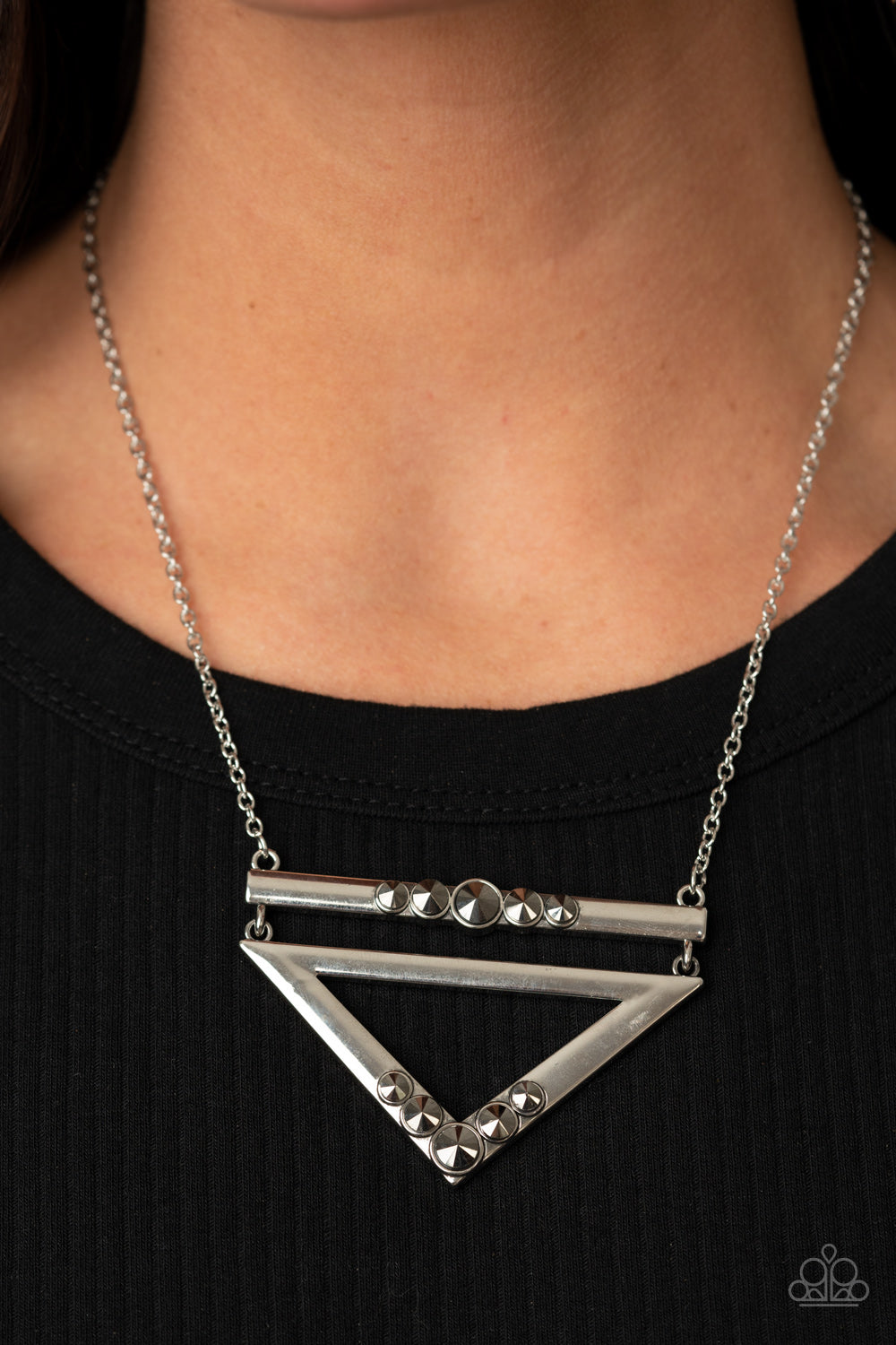 Paparazzi ♥ Triangulated Twinkle - Silver ♥  Necklace