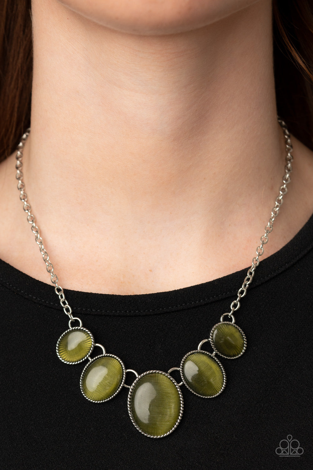 Paparazzi ♥ One Can Only GLEAM - Green ♥  Necklace
