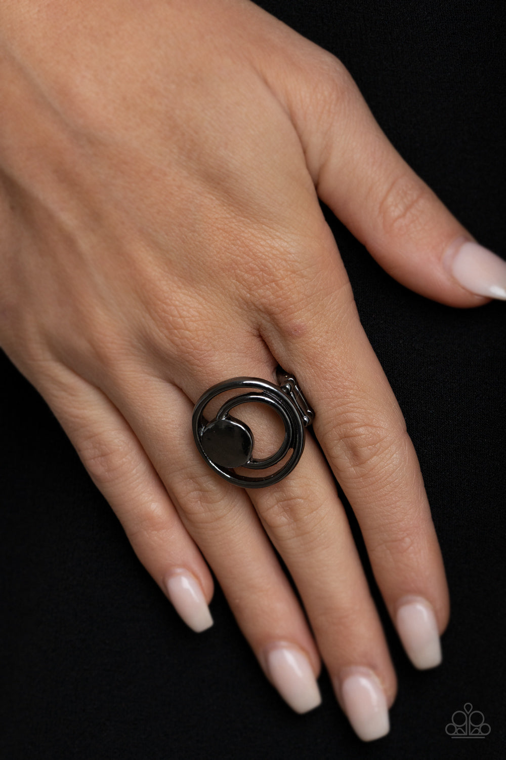 Paparazzi ♥ Edgy Eclipse - Black ♥  Ring