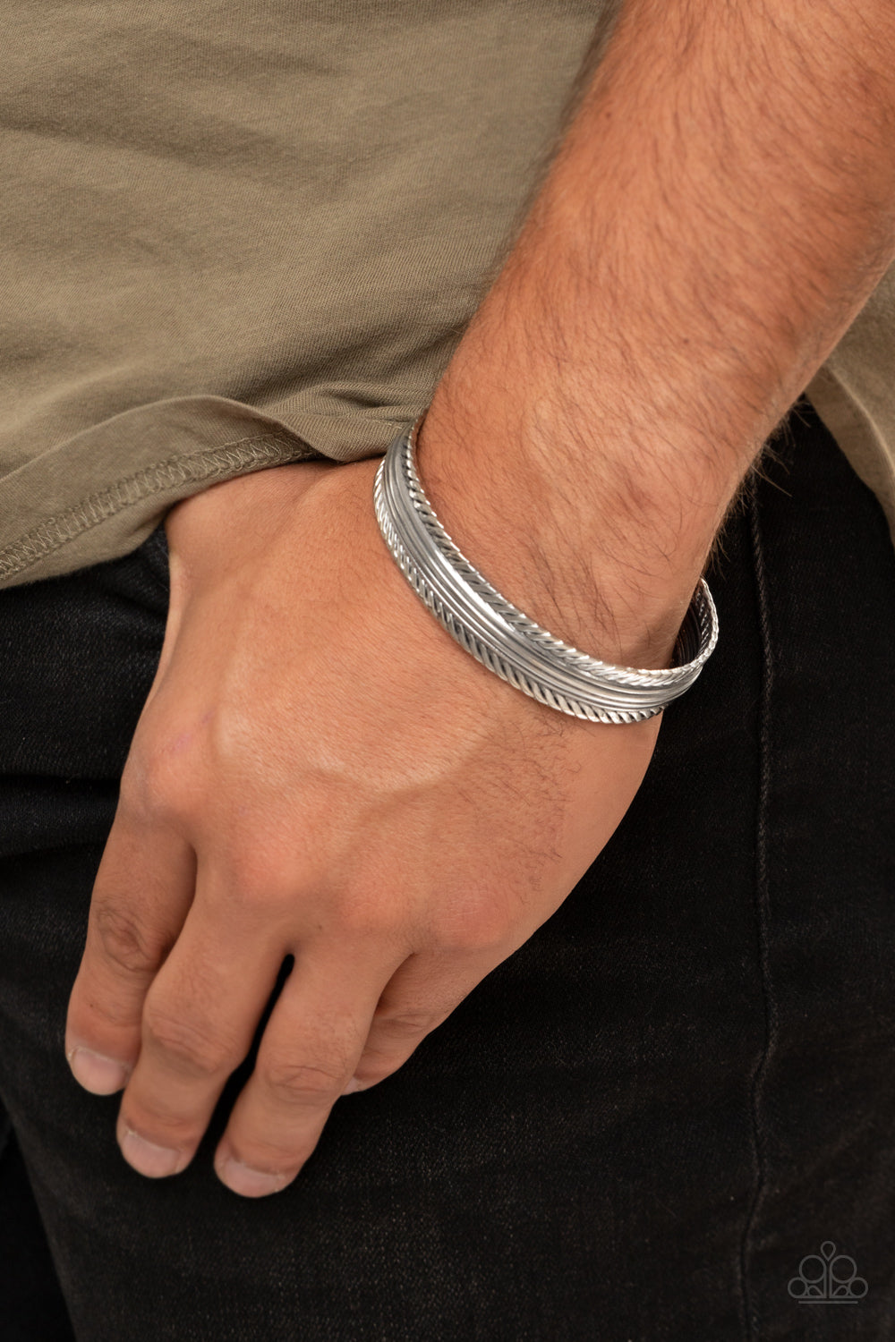 Paparazzi ♥ METALHEAD Over Heels - Silver ♥  Mens Bracelet