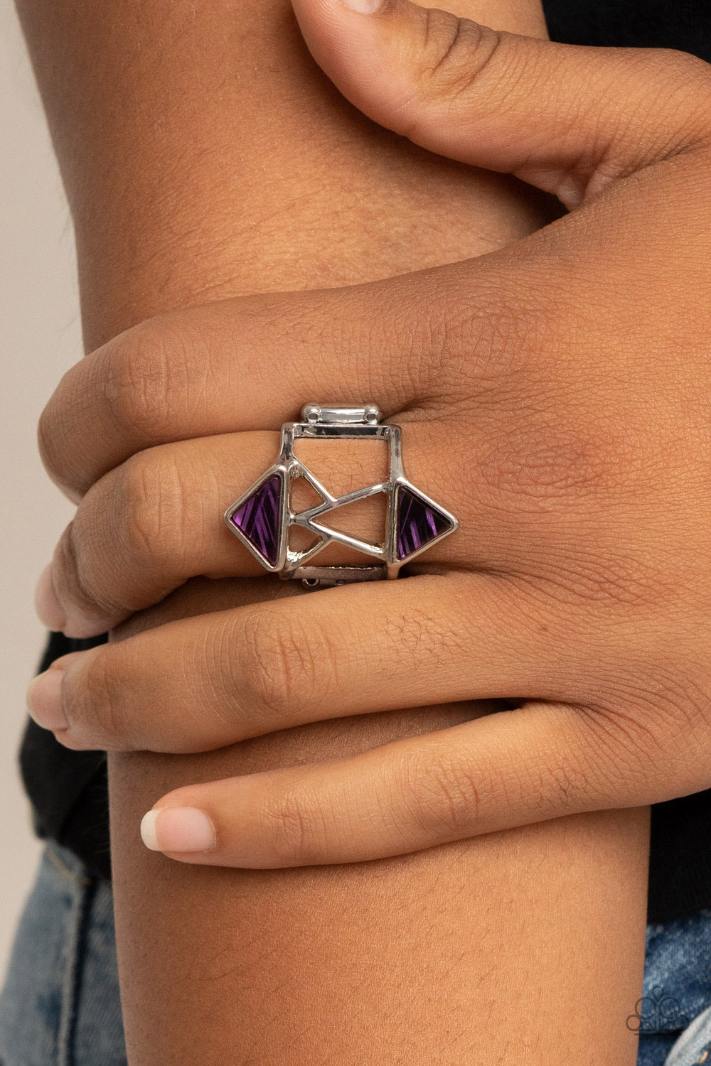 Paparazzi ♥ Making Me Edgy - Purple ♥  Ring