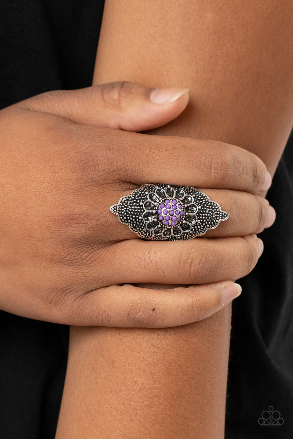 Paparazzi ♥ Wildly Wallflower - Purple ♥  Ring