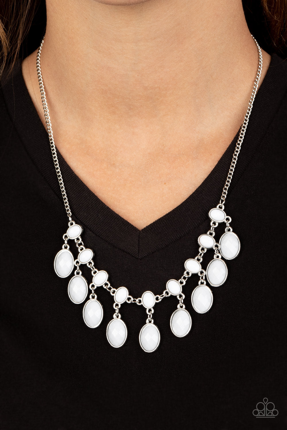 Paparazzi ♥ Lady of the POWERHOUSE - White ♥  Necklace
