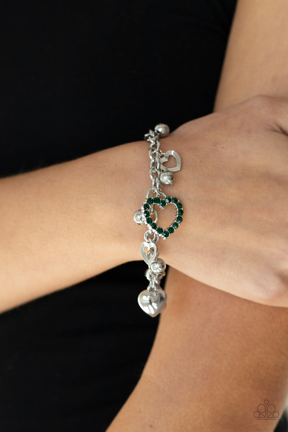 Paparazzi ♥ Beautifully Big-Hearted - Green ♥  Bracelet