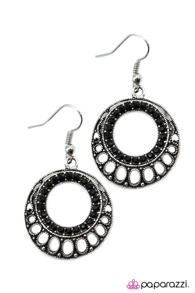 Paparazzi ♥ Party Like A Rockstar - Black ♥ Earrings