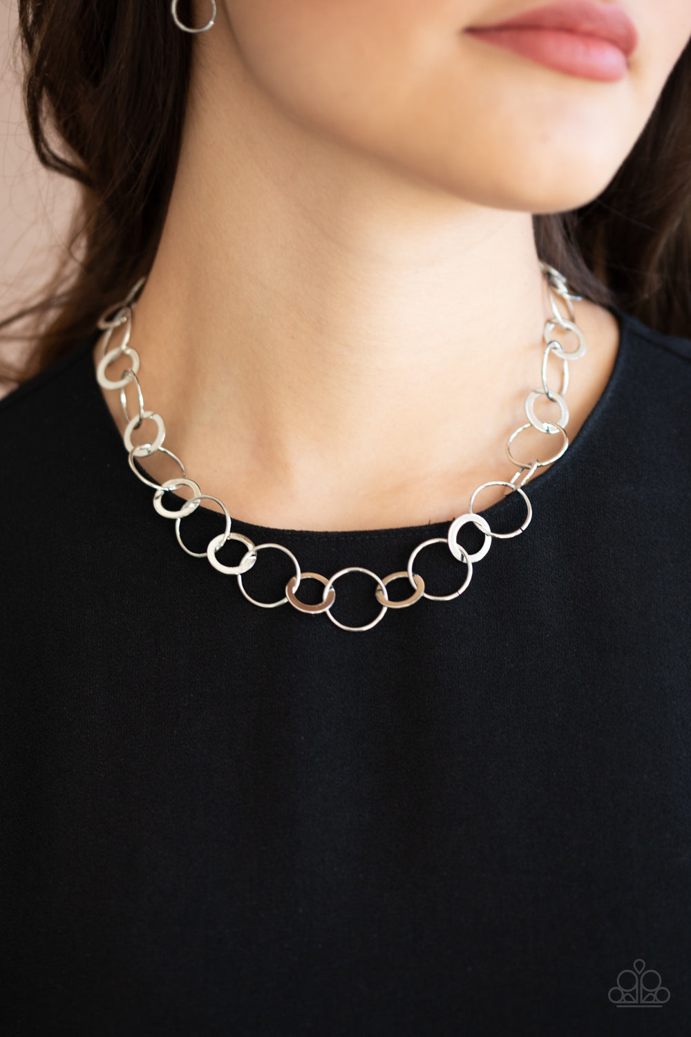 Paparazzi ♥ Revolutionary Radiance - Silver ♥  Necklace
