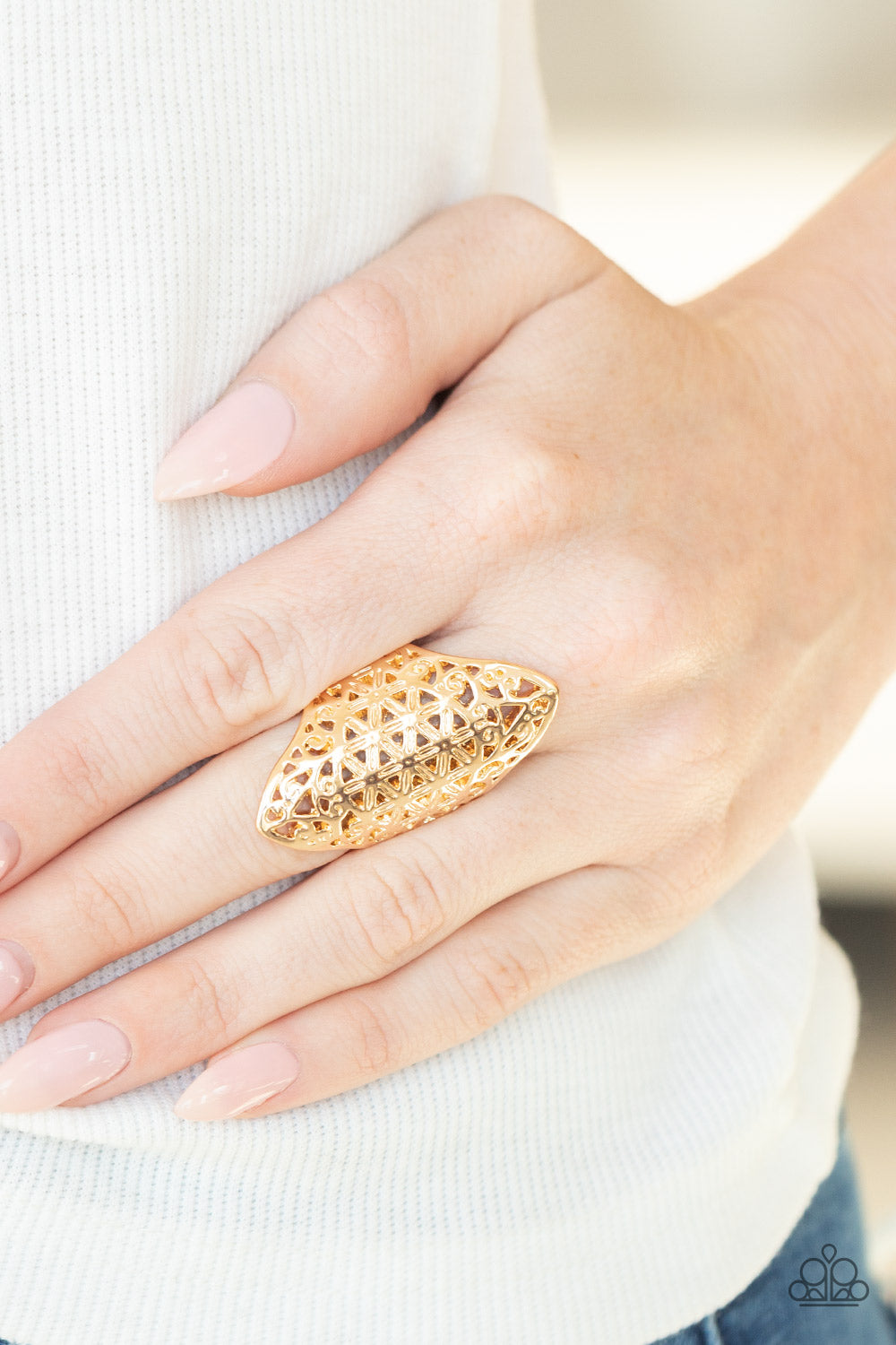 Paparazzi ♥ FRILL Ride - Gold ♥  Ring
